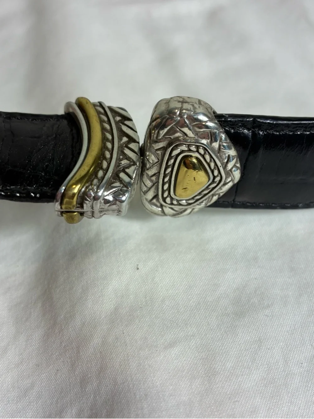Vintage reversible Womens belt Sz Small embossed two-tone buckle leather